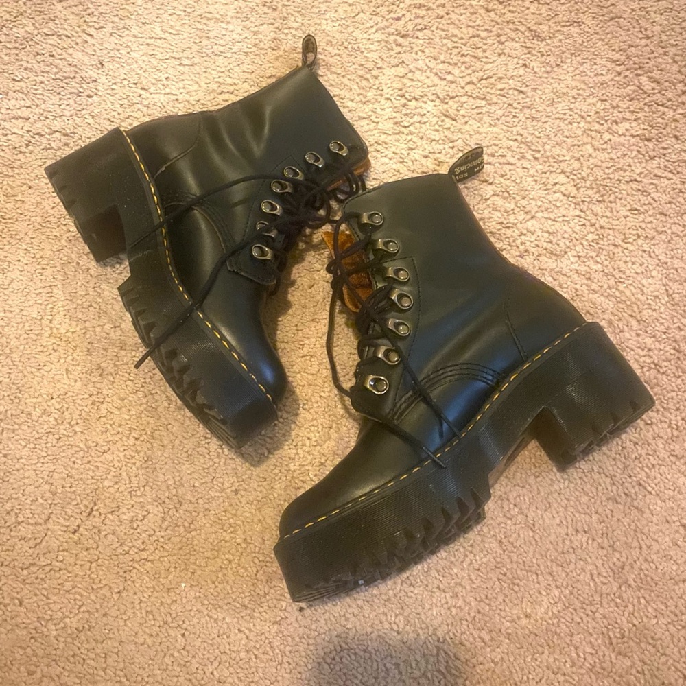Dr. Martens Doc Martens Black Leona Boot Women’s Size 5 Ladies. Lightly Used.